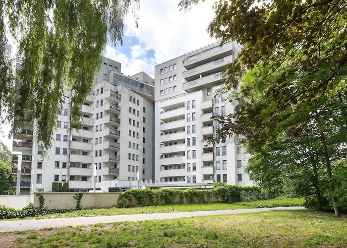 Warta Park - Basen Pool - Sauna - Ac Klimatyzacja - Cost Free Parking - Pelikan - 24h Check In * Posen