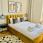 Warta Park - Basen Pool - Sauna - Ac Klimatyzacja - Cost Free Parking - Pelikan - 24h Check In Apartman *